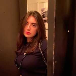 Meet your Posher, Charlotte